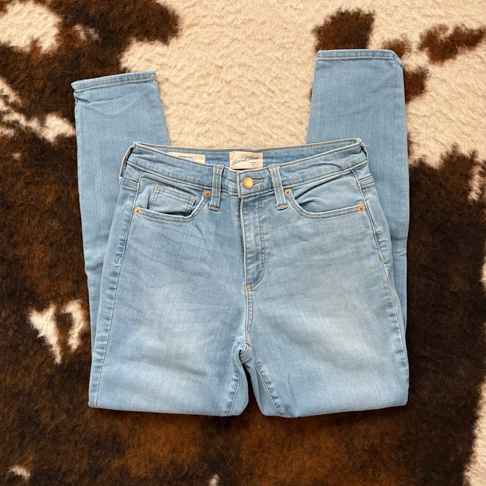 Universal Thread Light Blue Skinny Jeans